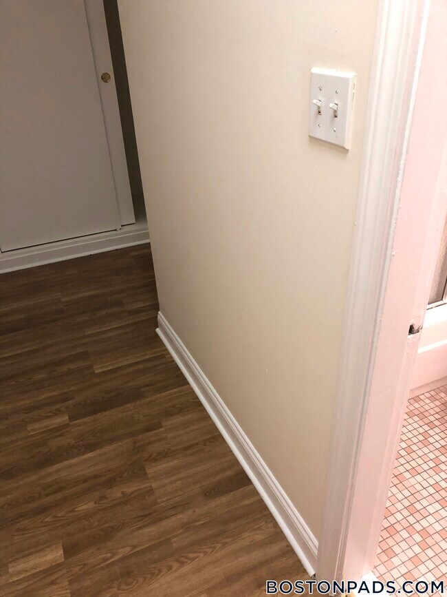 Photo - 62 Boylston St Unit L08