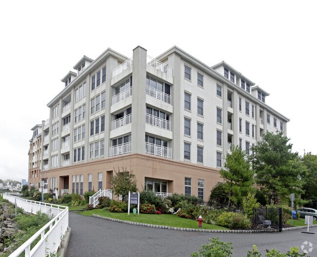 Primary Photo - Piermont Landing