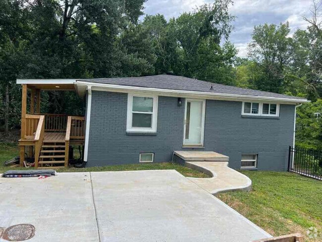 Building Photo - 21 Proctor Dr Rental