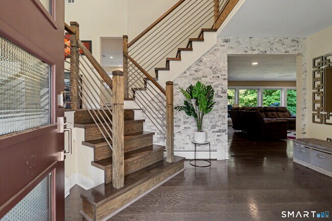 Photo - 116 Beechwood Ln