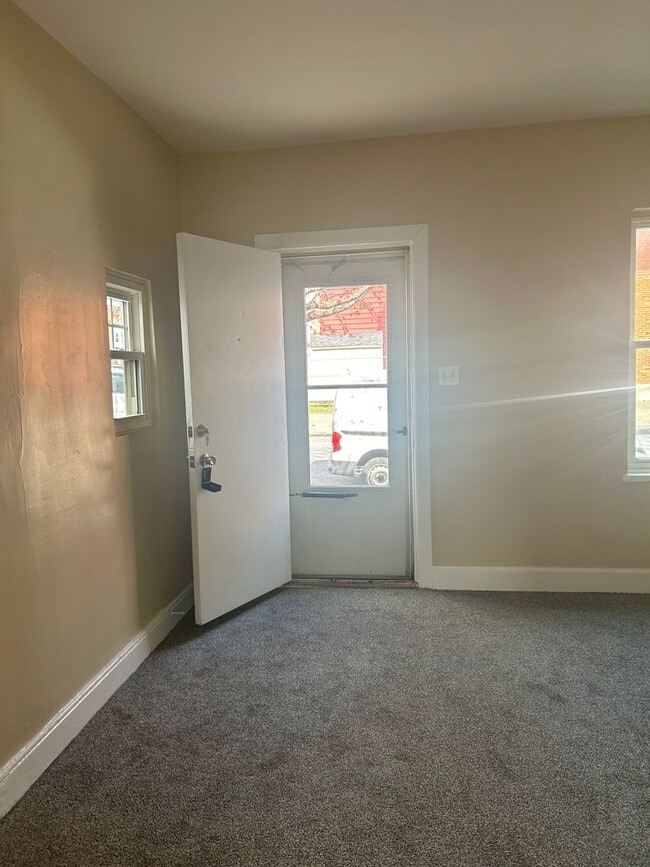 Photo - Section 8 considered.  3-bedroom row home ...