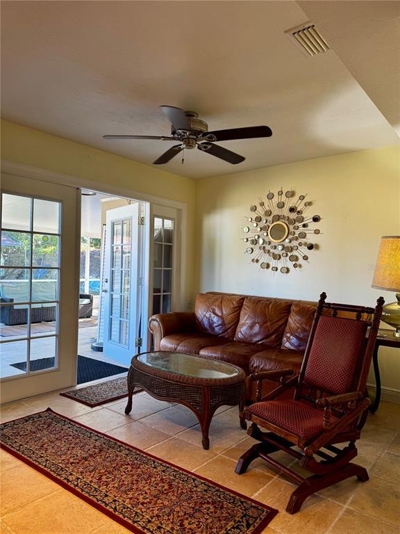 Photo - 2559 Arlington St