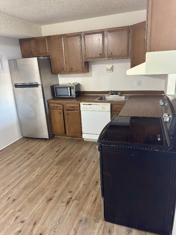 Photo - 1120 E 6th St Unit 3