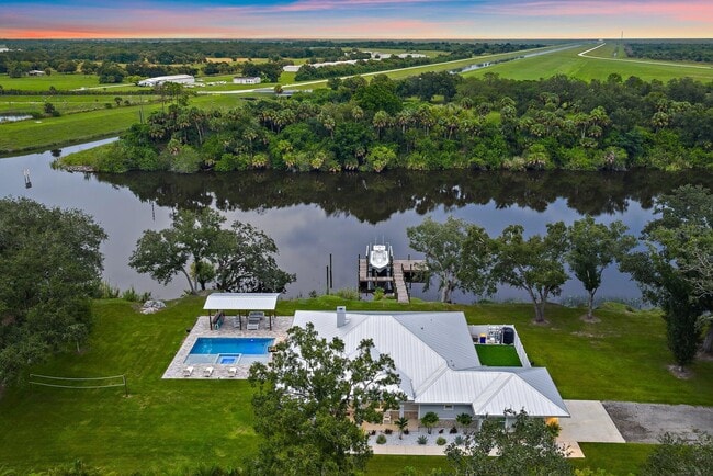 Photo - 12955 SW Kanner Hwy