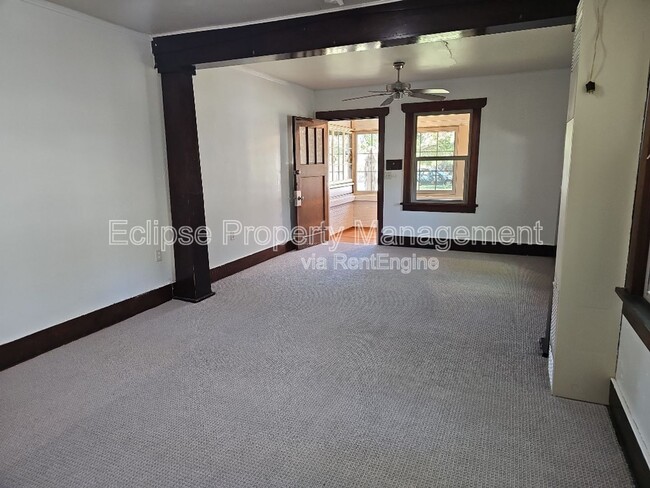 Photo - 204 Edison Ave