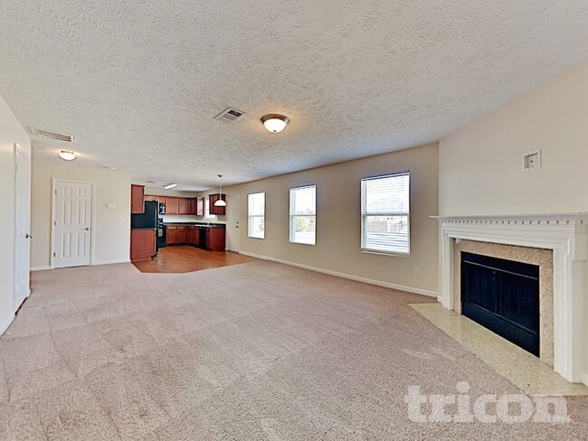 Photo - 1009 Harmony Ln