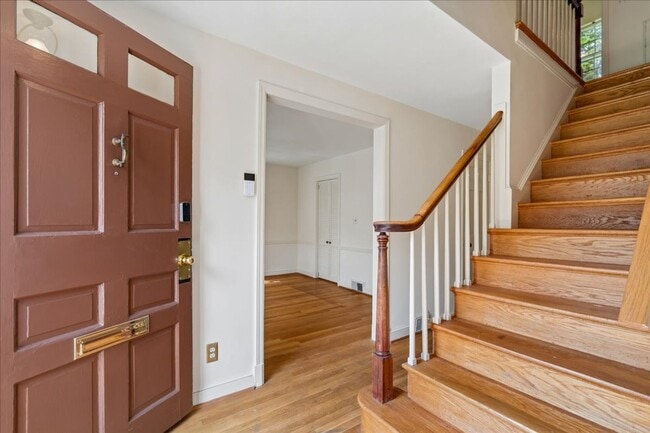 Photo - 9422 Locust Hill Rd