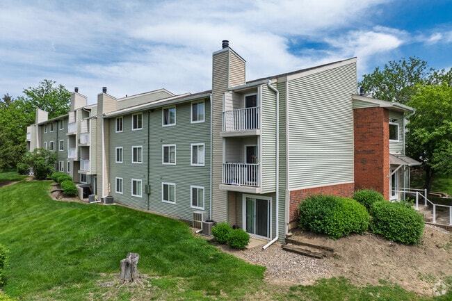 Photo - Winding Hills Apartments