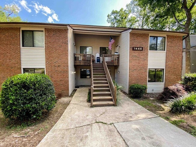 Building Photo - 1445 Willow Bend Way