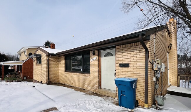 Photo - 11017 Azalea Dr