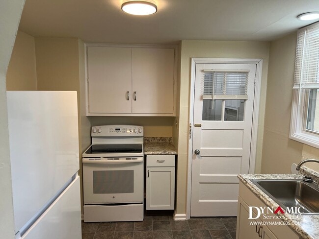 Photo - 2425 S Norton Ave Unit Apt. 2