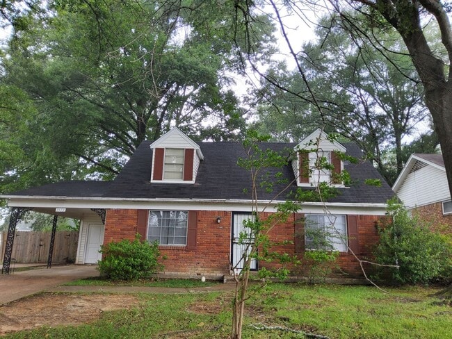 Building Photo - 3573 Hanna Dr