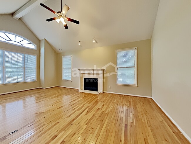 Photo - 2262 Byron Ct SW