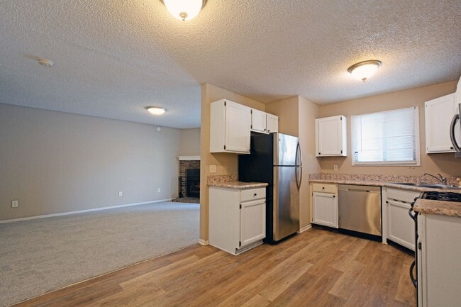 Photo - Beautiful 2-Bed, 2-Bath Townhome in Coon Rapids
