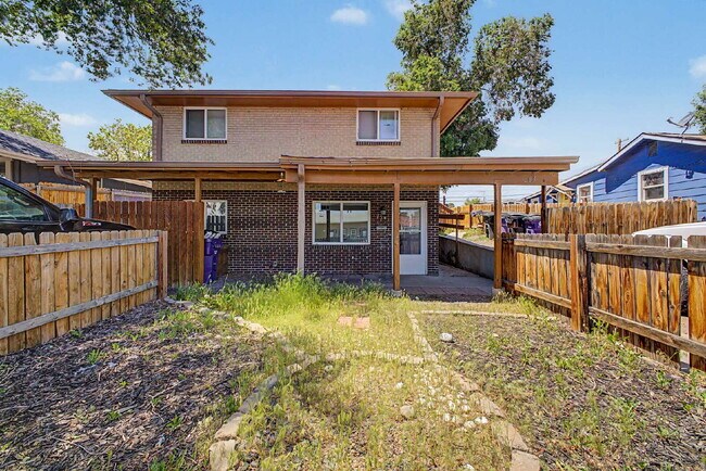 Building Photo - Garden Level 2 bedroom/1 bath for rent in Denver