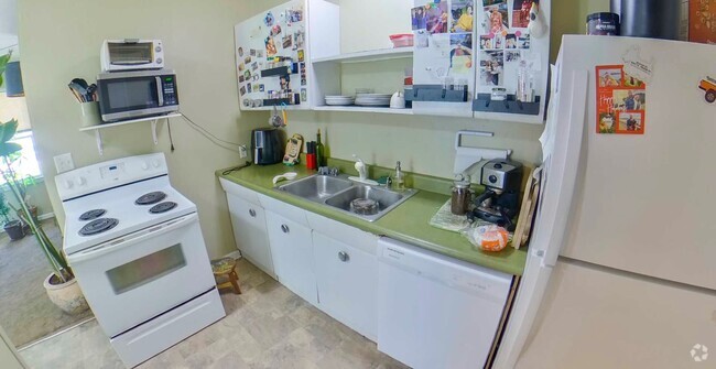 Building Photo - 3D Tour Coming Soon! Washer & Dryer + Pet-... Rental