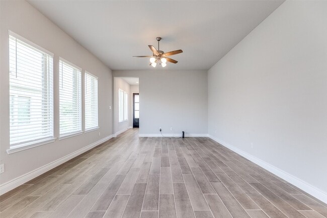 Photo - 9504 Longhorn Ln