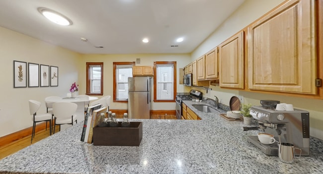 Photo - 1526 Tremont St