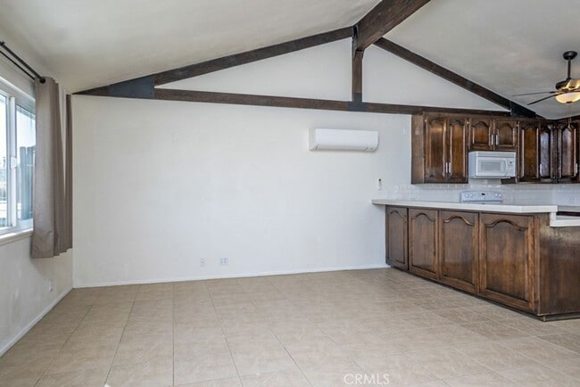 Beautiful 2 Bedroom Home - Beautiful 2 Bedroom Home