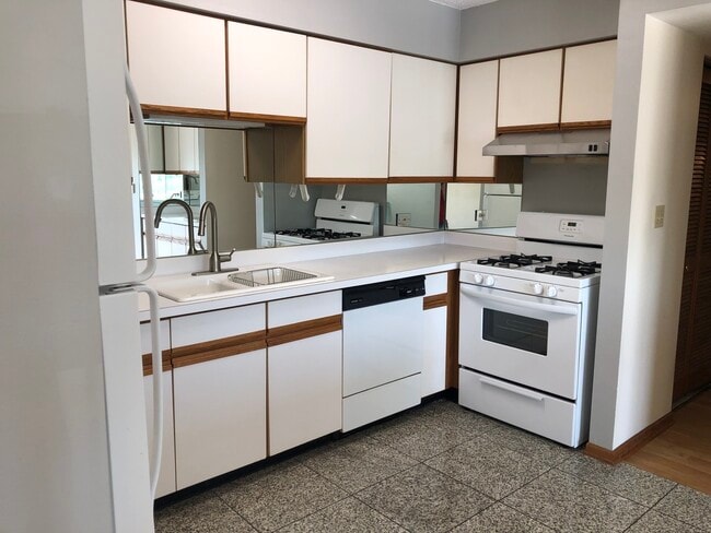 Photo - 1056 Ashley Ct N Unidad 2C