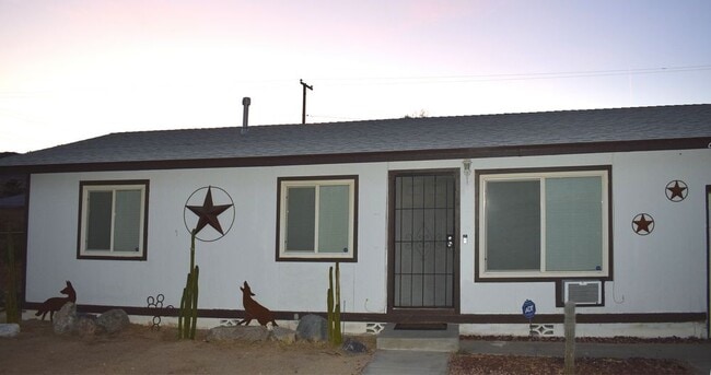 Photo - 6380 Yucca Ave
