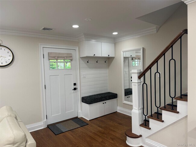 Photo - 18 Amalia Ln