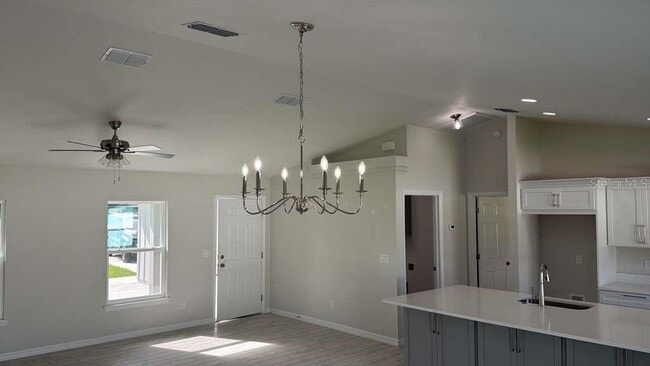 Photo - 7 Pine Trace Terrace