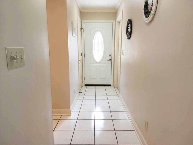 Photo - 110 Redwing Ct