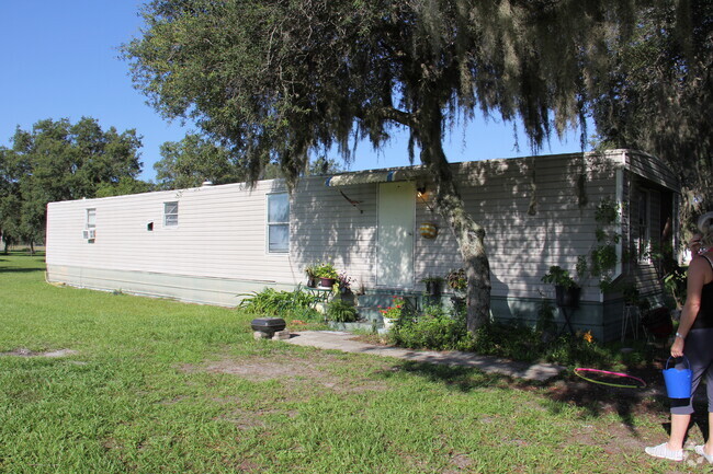 Building Photo - 5544 Lake Buffum Rd Rental