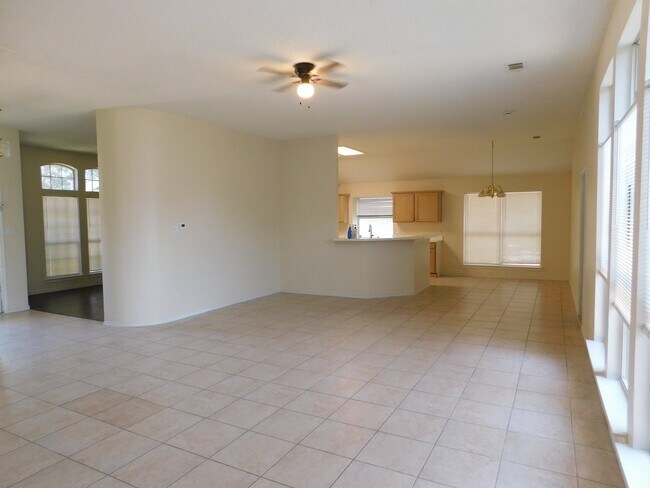 Photo - 624 Elm Falls Pl