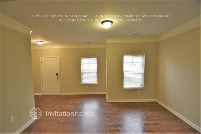 Photo - 592 Rock Hill Pkwy