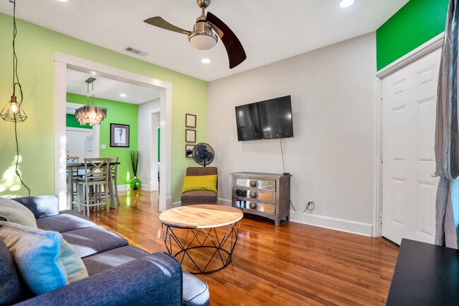 Photo - 1318 11th St