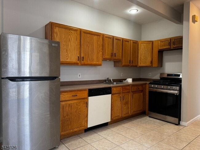 Building Photo - 109 Irene St Unit 1