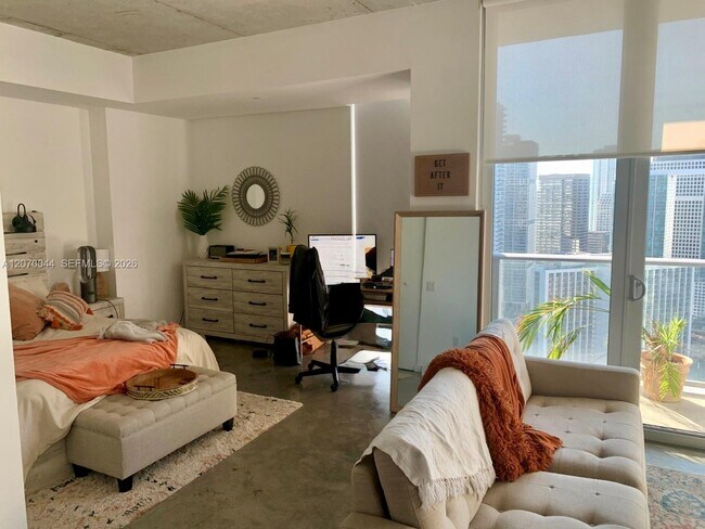 Photo - 151 SE 1st St Unidad 3509