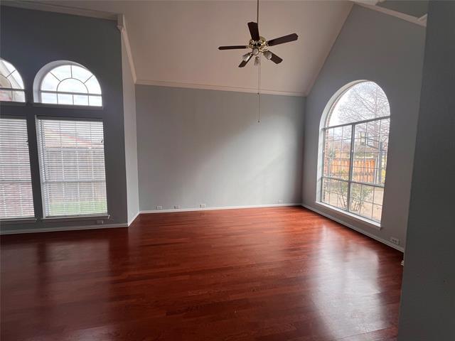 Photo - 411 Chatham St