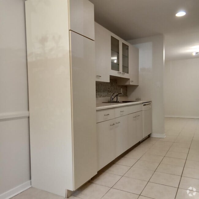Building Photo - 707 Lenox Rd Rental