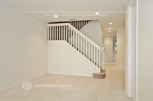 Photo - 627 NE 35th Ave