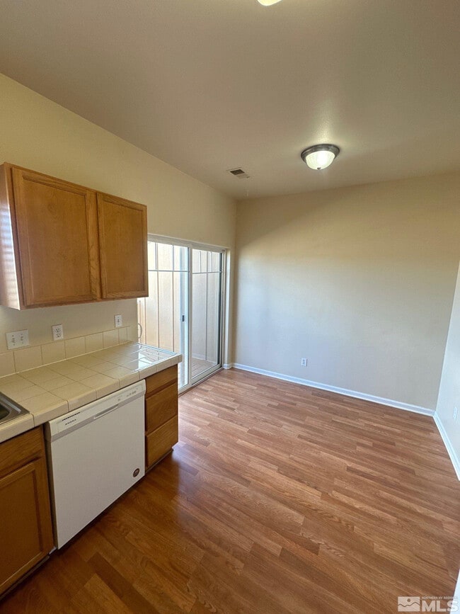 Photo - 210 John Eugene Ct