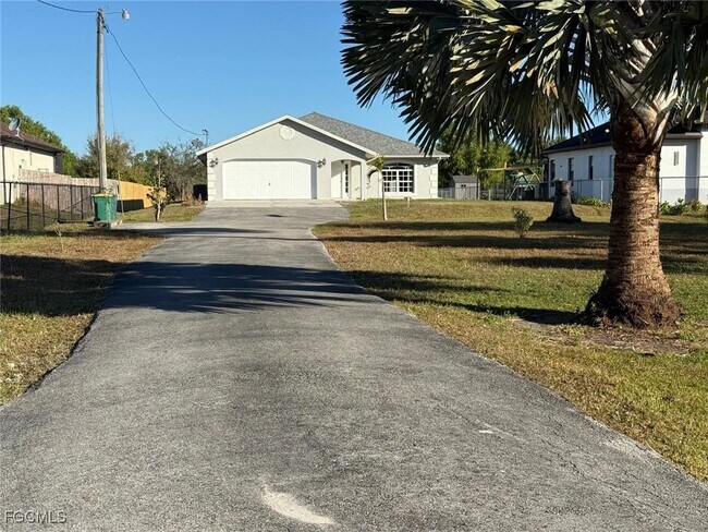 Photo - 3761 39th Ave NE