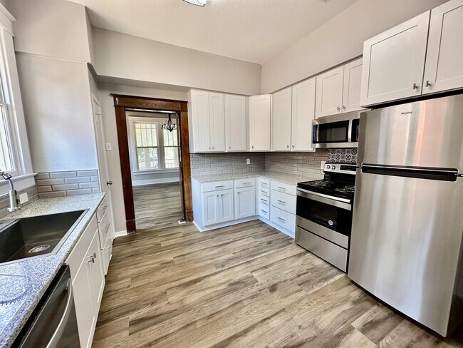 Photo - 2116 Morrow Ave