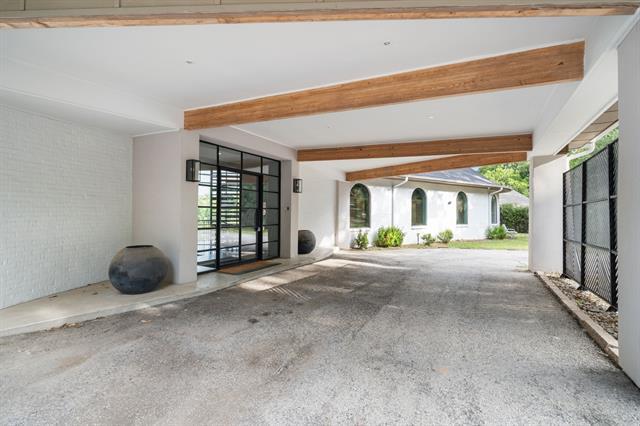 Photo - 8542 Meadowbrook Dr