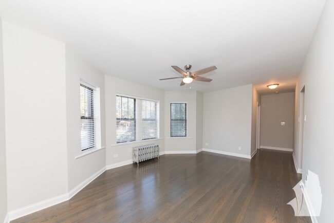 Photo - 4547 N Leavitt St Unit 4549-3