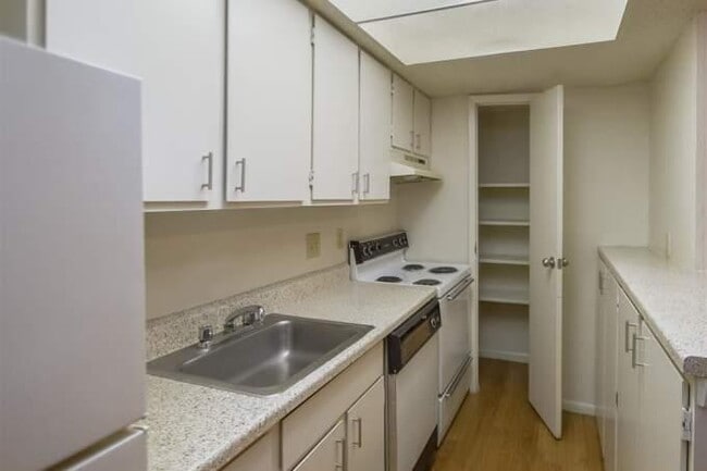 Photo - 3 bedroom in Austin TX 78704 Unit 3018