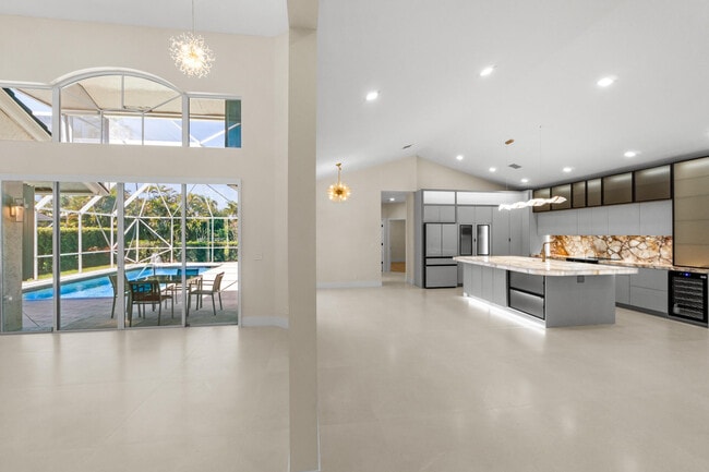 Photo - 7686 La Corniche Cir