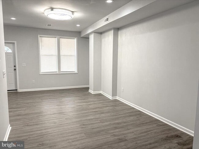 Photo - 3631 Reed St