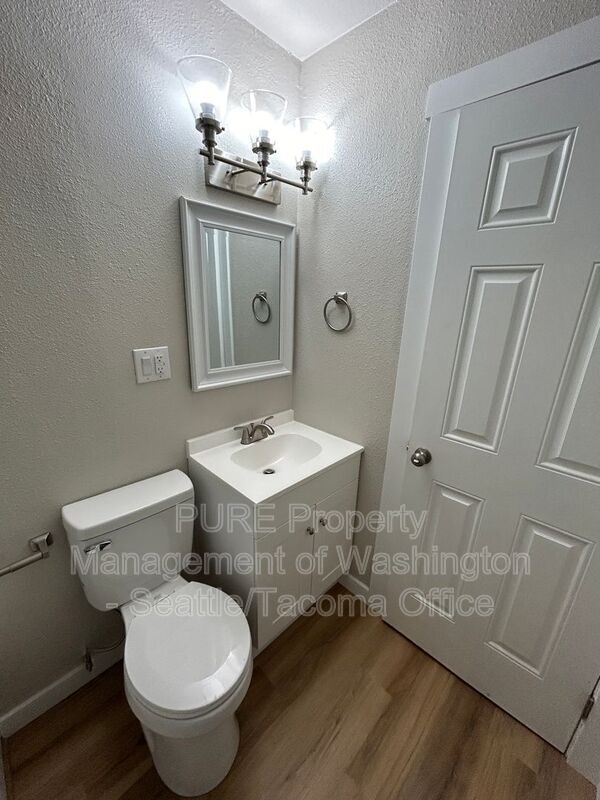 Photo - 111 10th St SE Unit #6