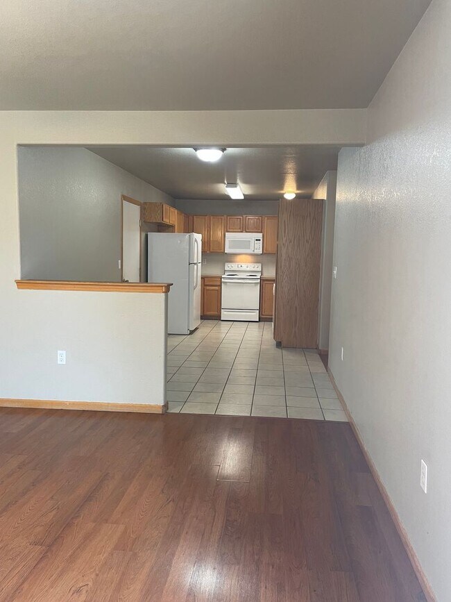 Photo - STUDENTS WELCOME! 3 Bed, 2 Bath Duplex in West Fort Collins close to Foothills