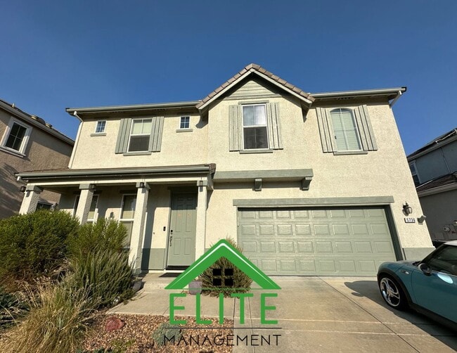 Building Photo - Beautiful 3-Bedroom Home in Desirable Nort...
