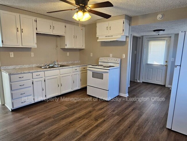 Photo - 310 S Magnolia St