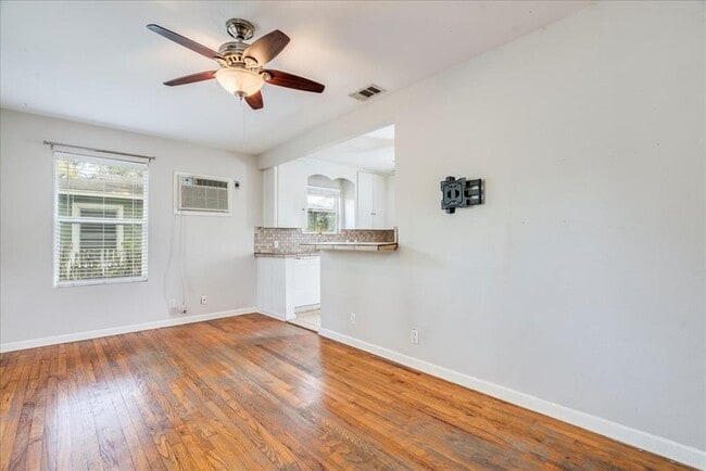 Photo - 4603 Jinx Ave